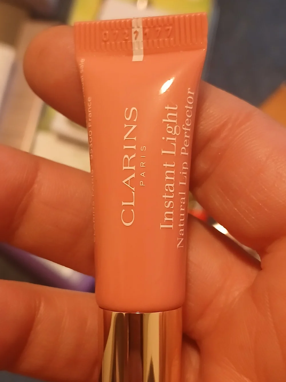 Clarins Instant Light Lip Balm with Cushion Applicator Shade 05